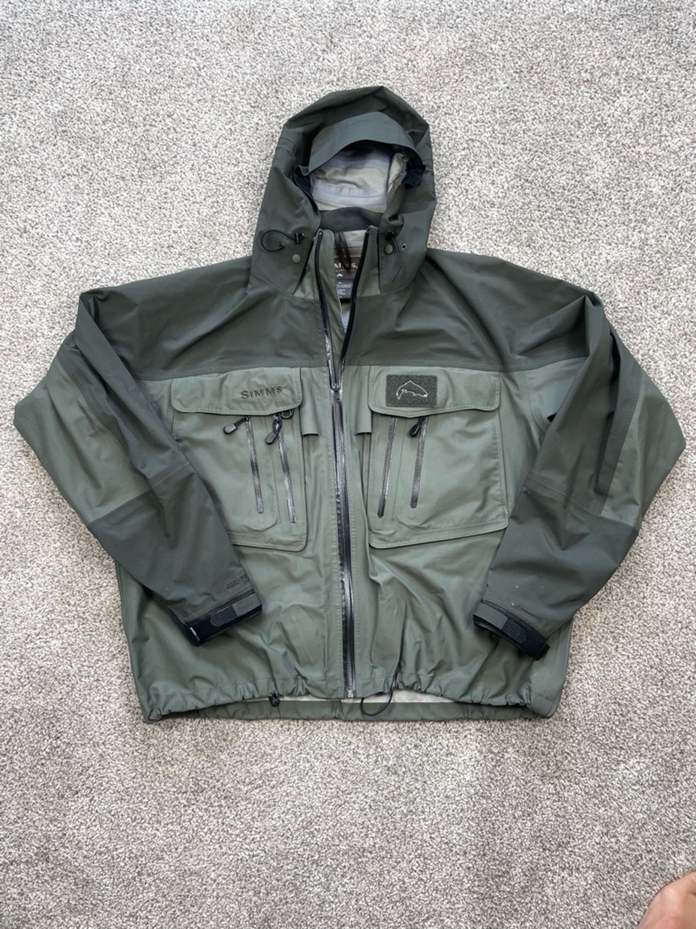 Simms G3 Fishing Wading Gore Tex XCR men’s jacket, size XL, waterproof with hood